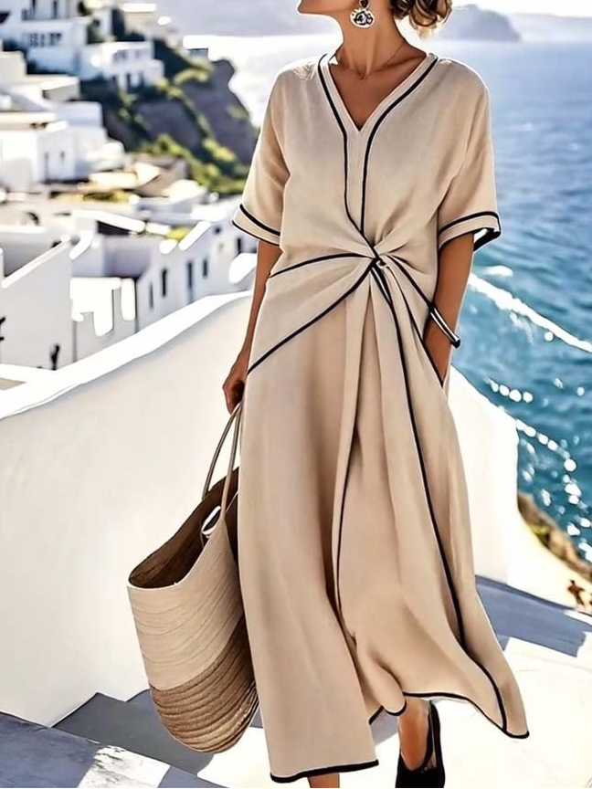 Moria™ - An Elegant Dress with a Flattering Waist and a Festive, Chic Look